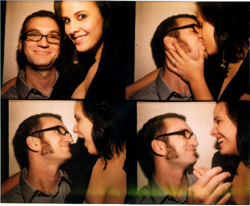 Romantic photobooth snaps - Pic 2