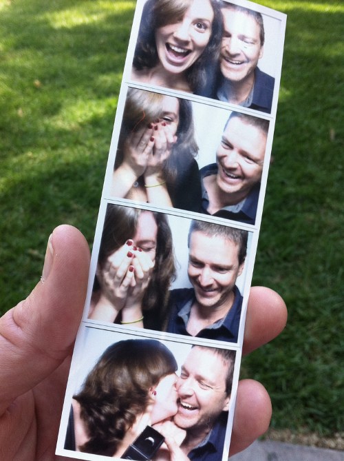 Romantic photobooth snaps - Pic 7