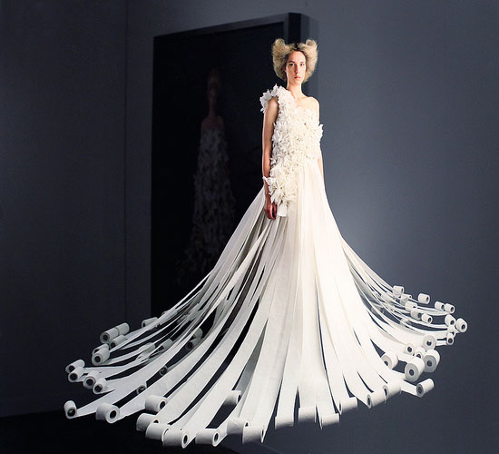 21 Absolutely Ridiculous Wedding Dresses