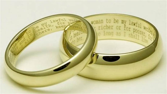 Vintage wedding rings with short love poems