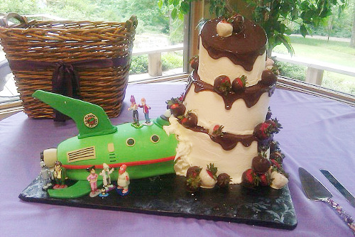 Futurama Crash Wedding Cake