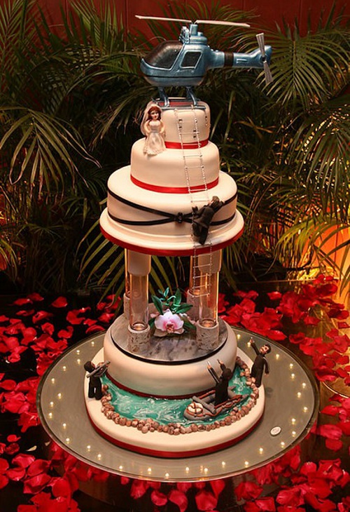 James Bond Wedding Cake